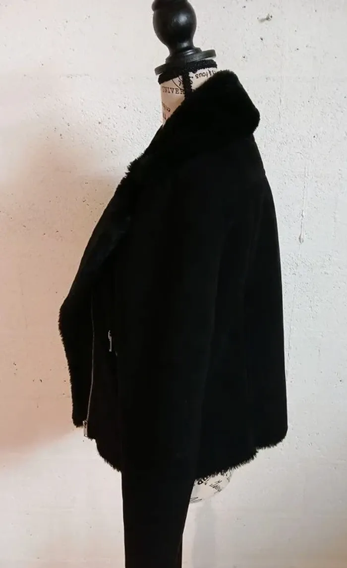 🖤 Veste doublée fausse fourrure – Etam – Taille 40 – Bon état - photo numéro 3