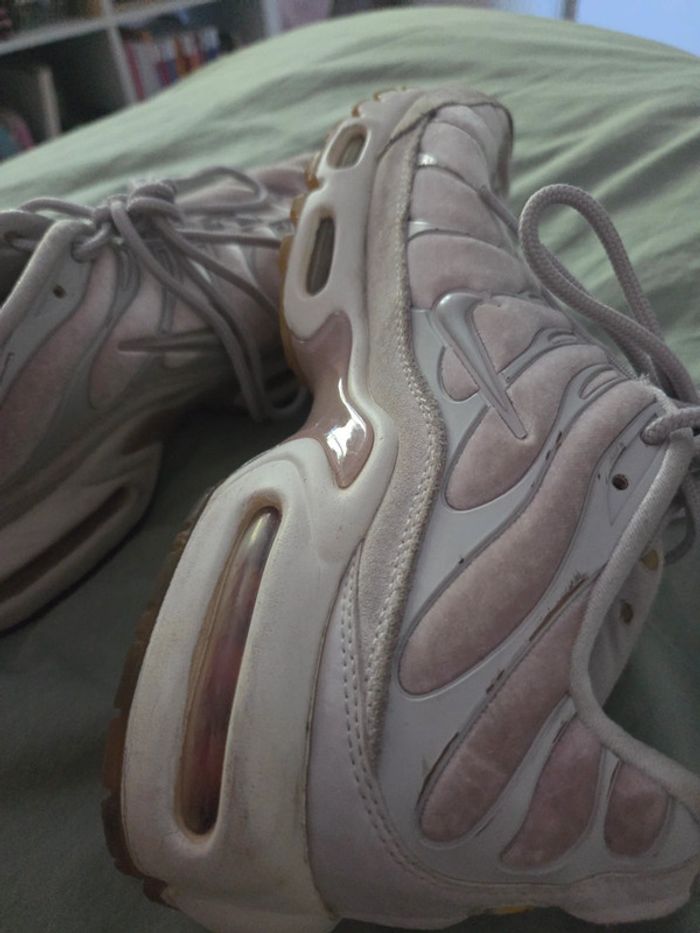 Basket Nike TN rose velours - photo numéro 7
