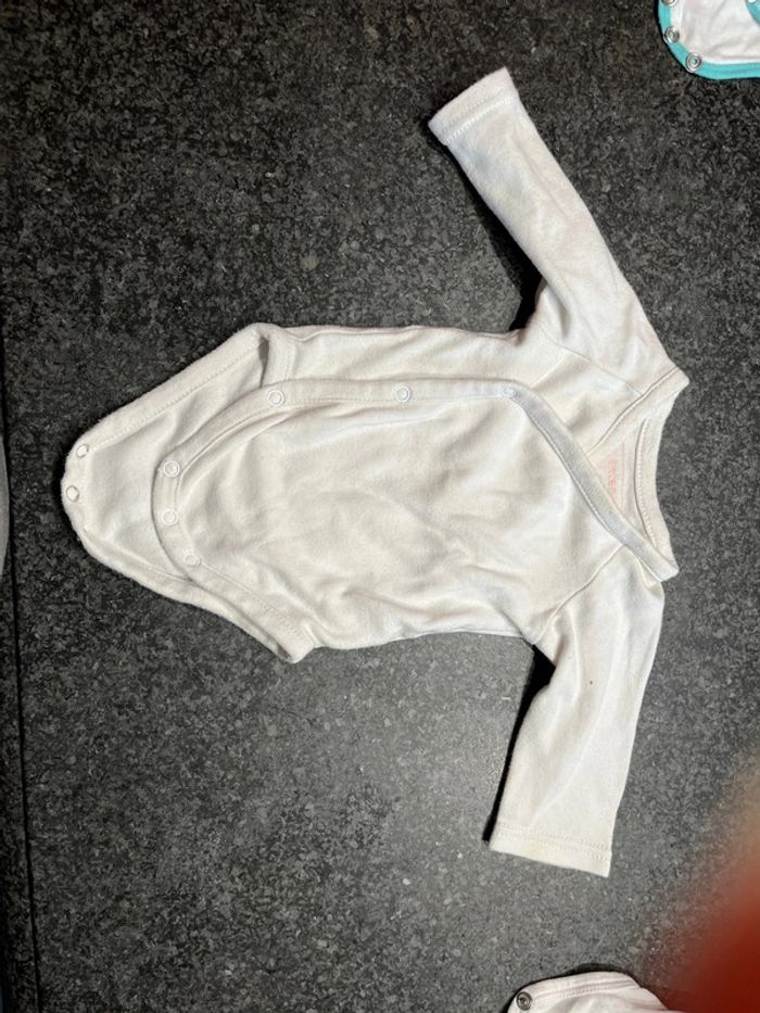 Lot de 5 bodies - photo numéro 4