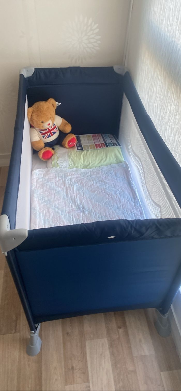 Lit parapluie - photo numéro 2