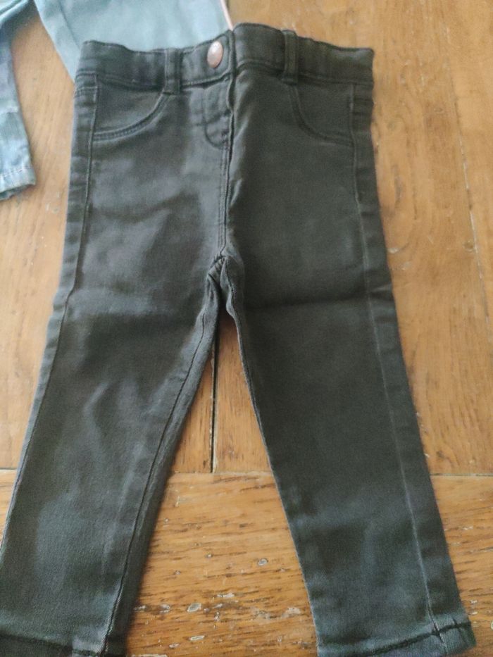 Lot 4 pantalons 12 mois - photo numéro 3