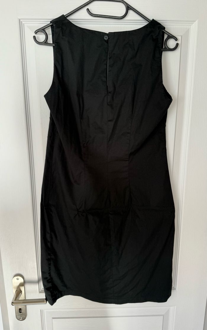 Robe - photo numéro 3