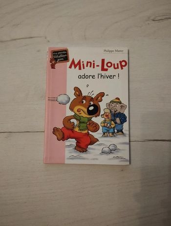 Mini-Loup adore l'hiver
