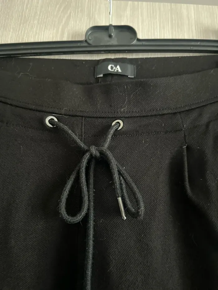 Pantalon C&A taille 40 - photo numéro 2