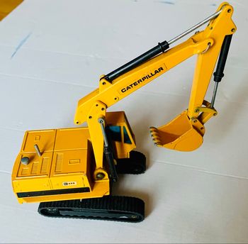 Majorette - pelle chargeuse Caterpillar 225