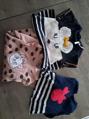 Lot de robes et salopette bébé 1 mois