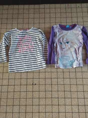 Lot de 2 tee shirt manches longues 7 ans