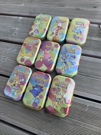 Lot de 9 minitins Pokémon 151
