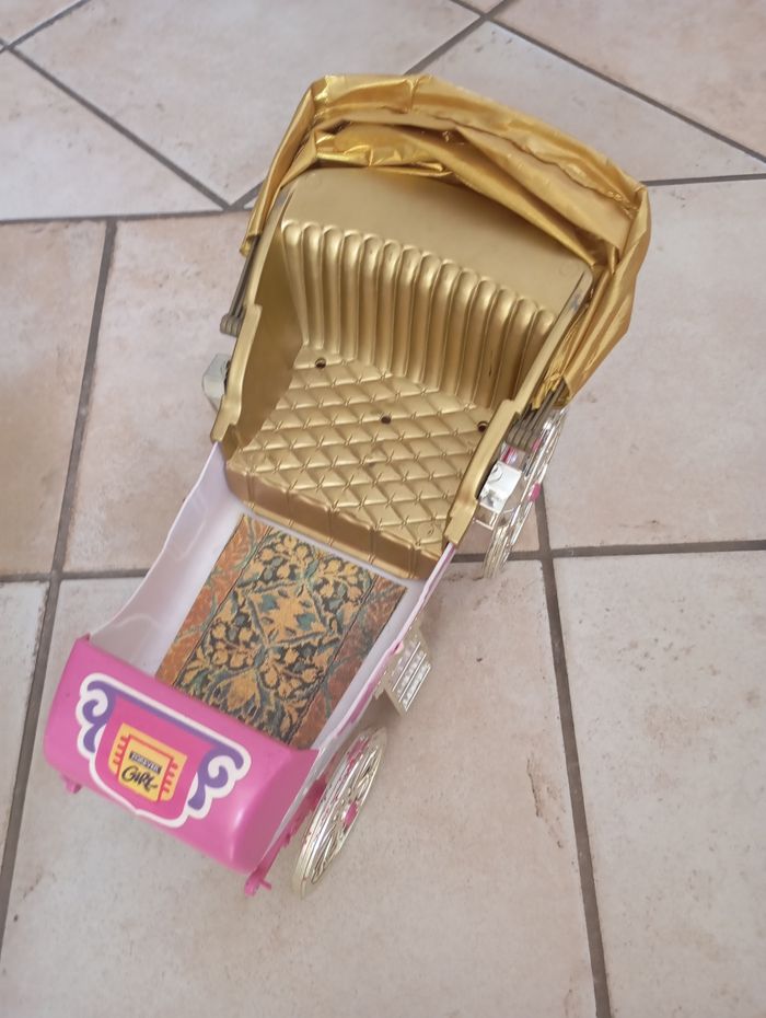 Calèche et cheval pour poupée style Barbie - photo numéro 4