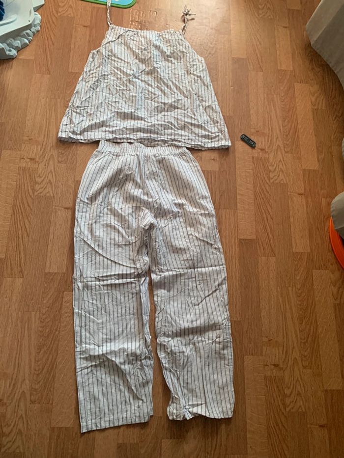 Ensemble rayé