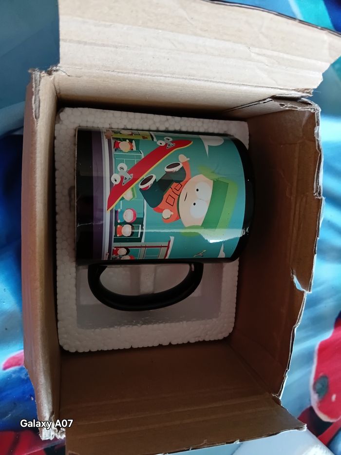 Tasse/muguet sourh Park - photo numéro 3