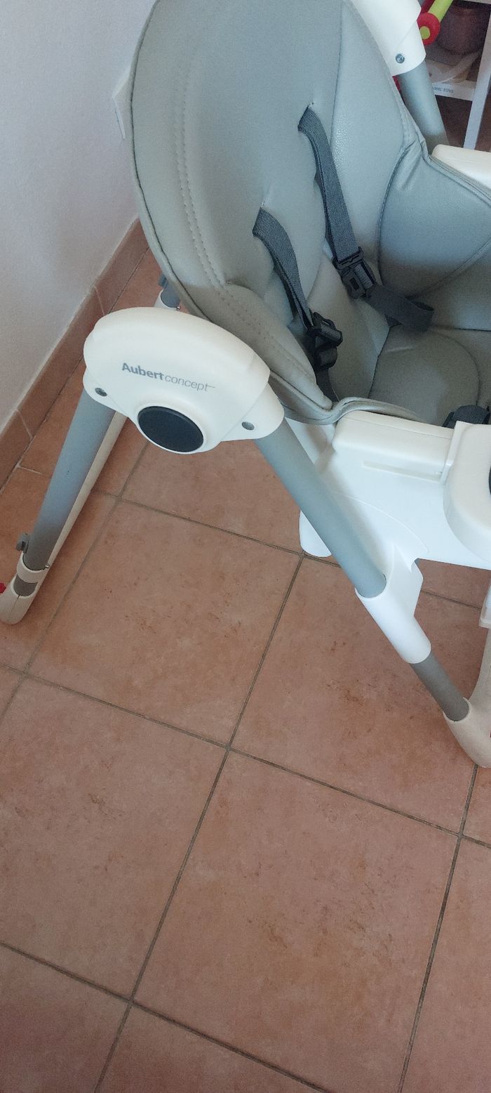Chaise haute - photo numéro 5