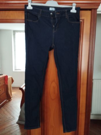 Jeans skinny taille 44 mais correspond plus à un 42 