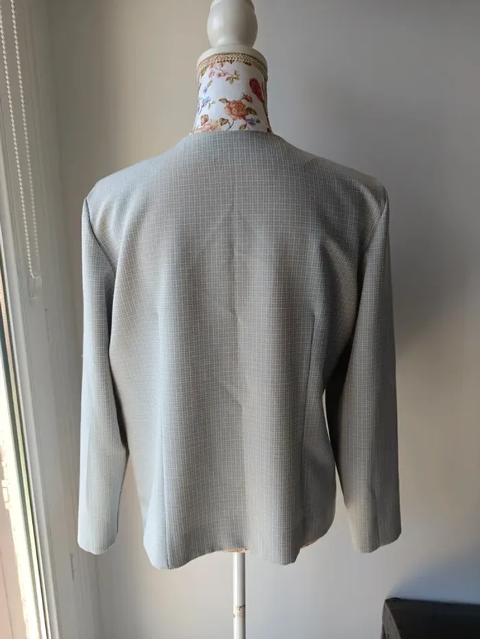 Tailleur - photo numéro 5