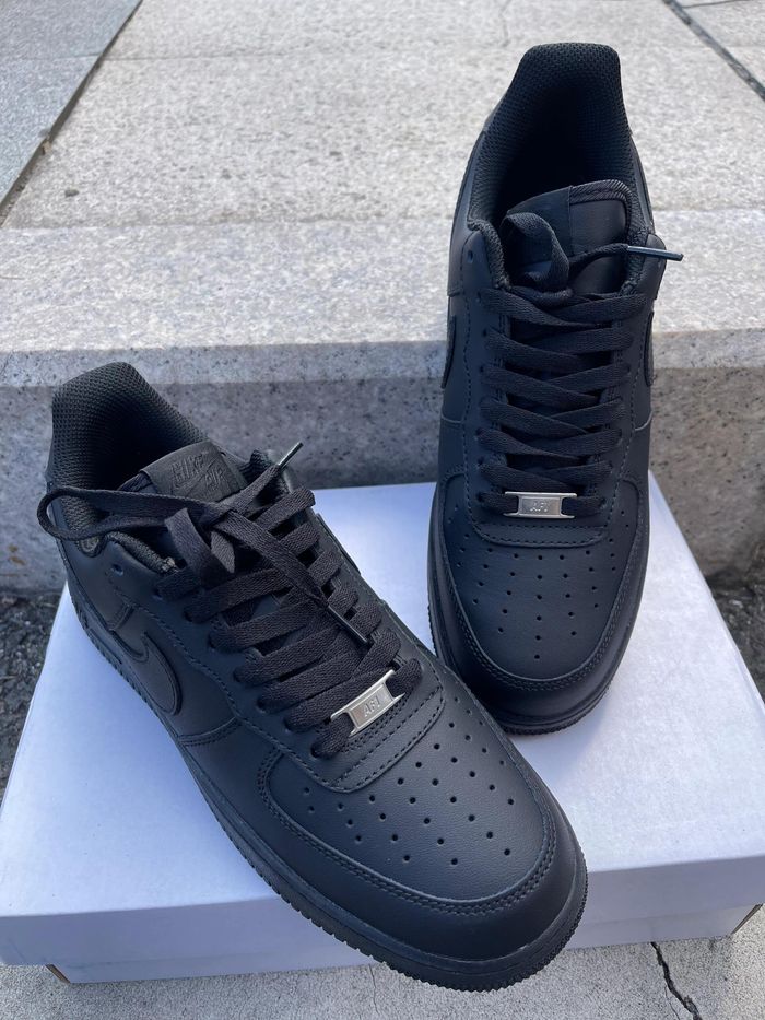 Nike Air Force 1 triple black taille:36 - photo numéro 4