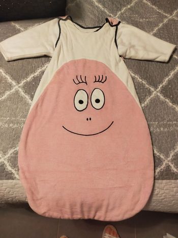 2 Gigoteuses fille et 1 nid d'ange