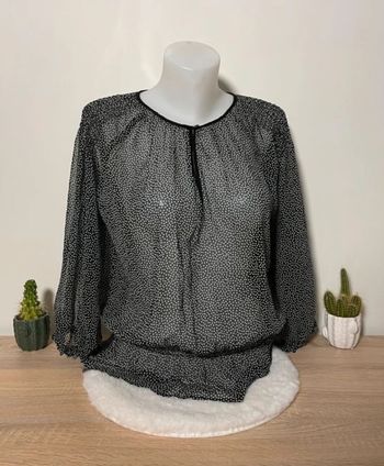 Blouse transparente noire à pois blancs manches 3/4 Zara