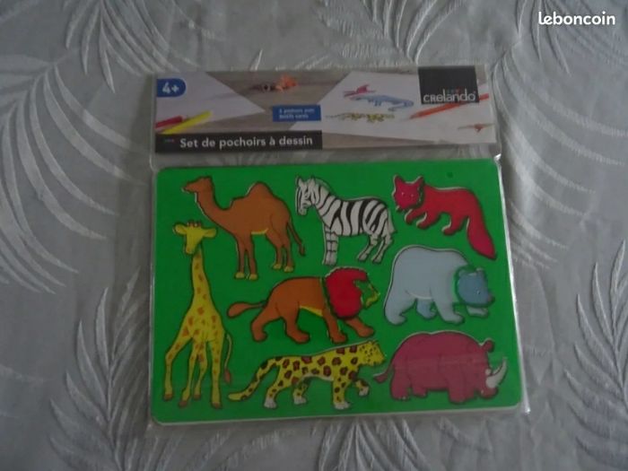 2 pochoirs pour dessiner et colorier
Animaux - photo numéro 2