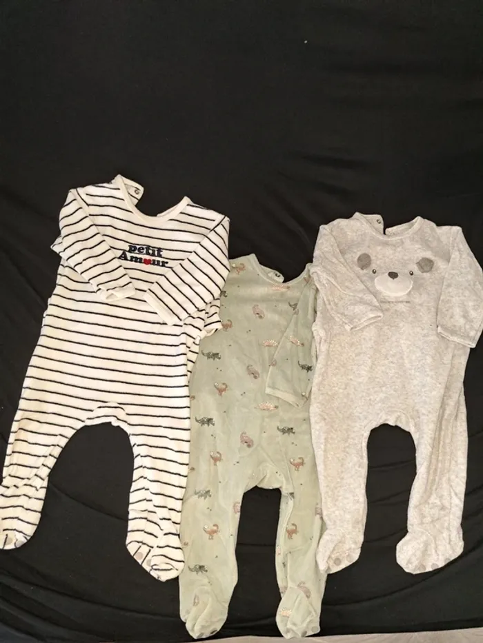 Lot 3 Pyjamas grenouillères douces - photo numéro 2