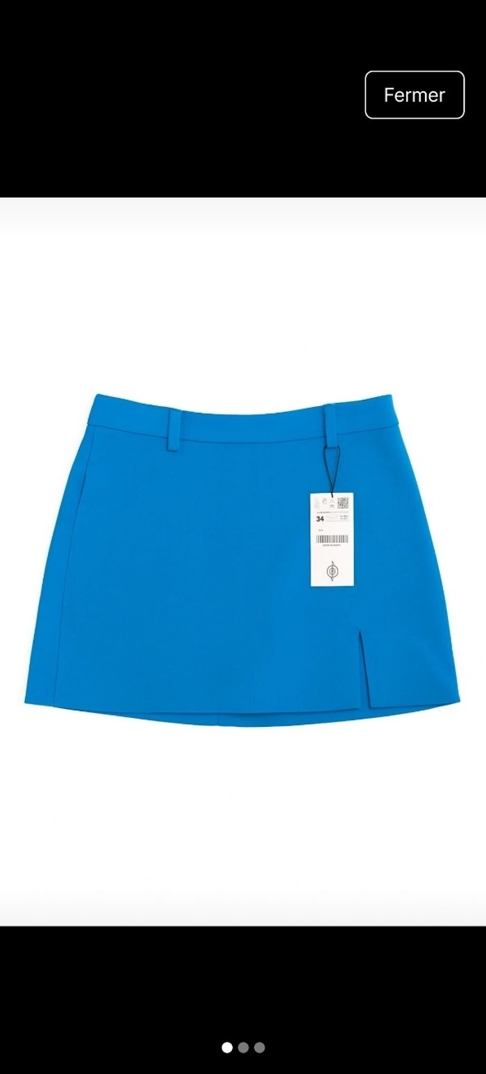 Jupe bleu stradivarius neuve