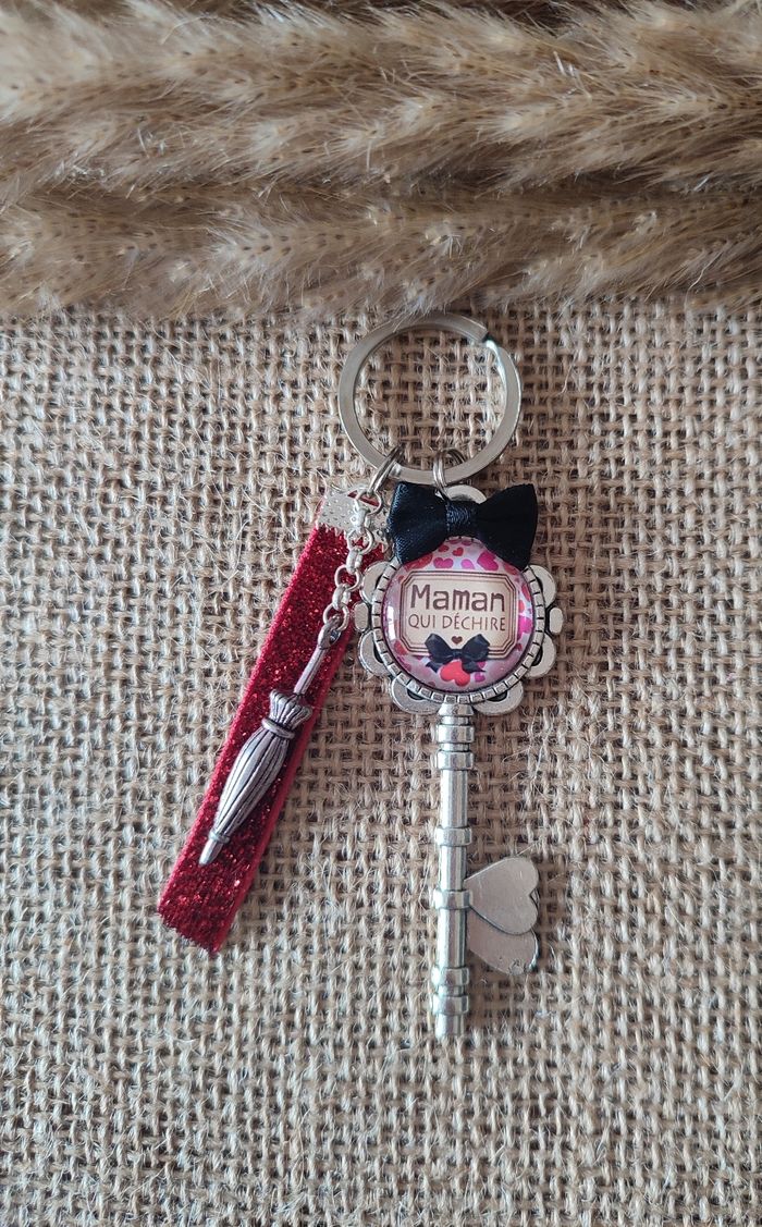 Porte-clés maman qui déchire