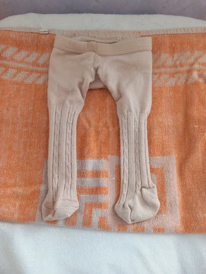🚼collant beige 3/6mois Kiabi