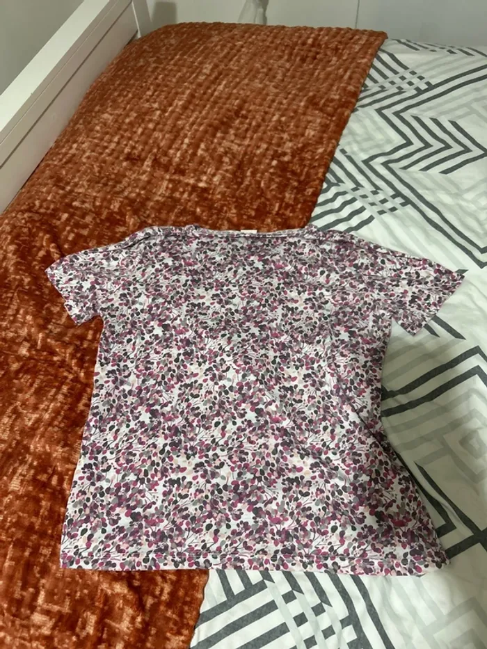 T-shirt fleuri - photo numéro 3