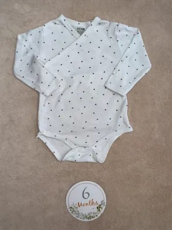 body étoiles • Kiabi • taille 6 mois