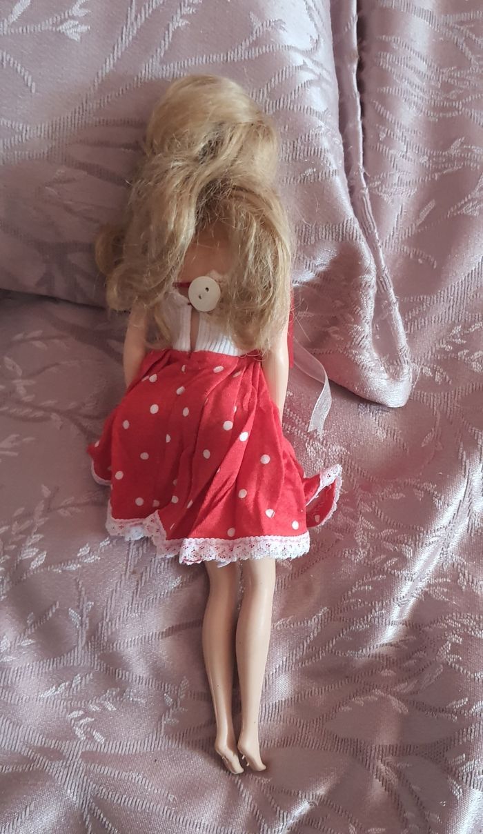 Poupée barbie - photo numéro 2