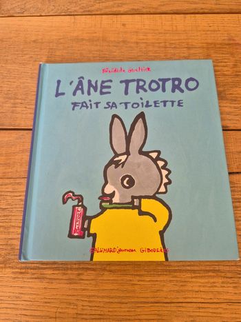 📚 Livre enfant – L’âne Trotro fait sa toilette
Éditions Gallimard Jeunesse