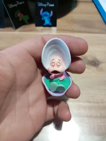Porte clé petite huitre alice au pays des merveilles