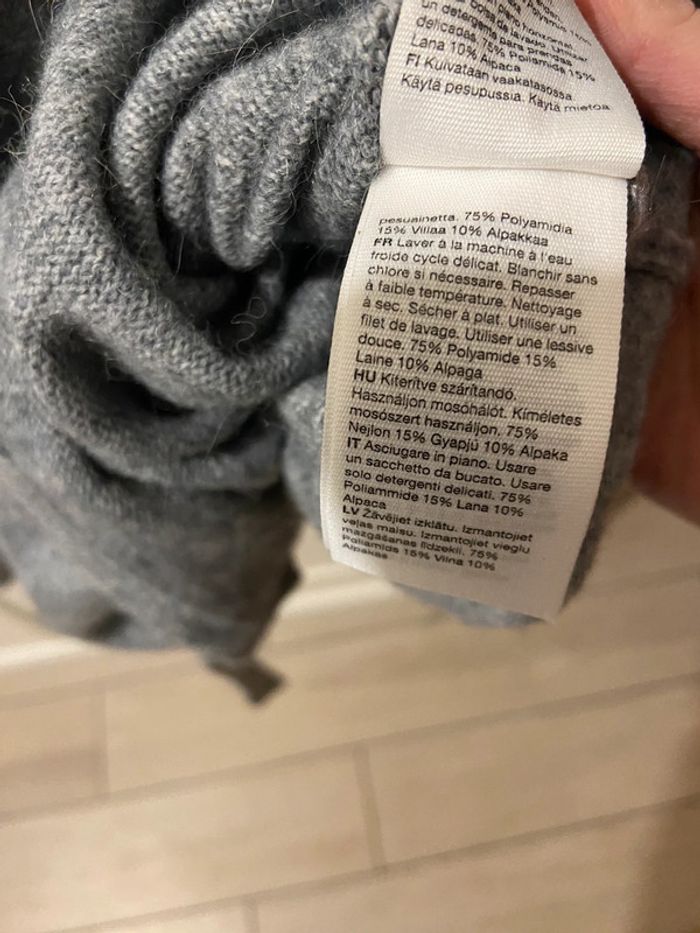 Magnifique pull cache coeur excellent état taille M - photo numéro 3