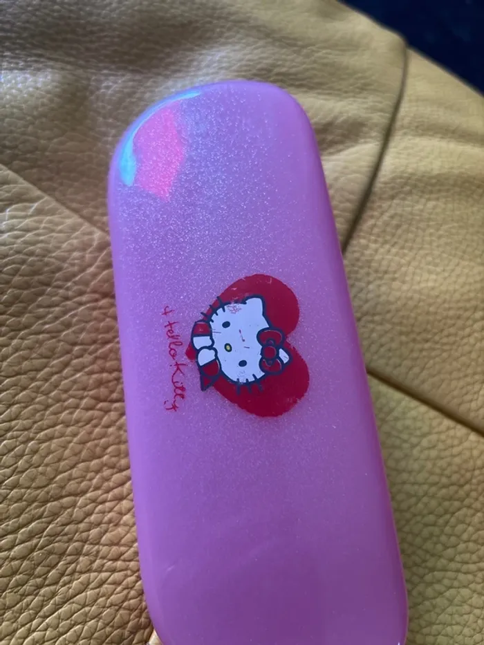Etuis à lunettes clipsable Hello Kitty enfants - photo numéro 5