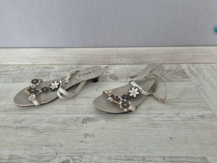 Sandales Pointure 41 - photo numéro 2