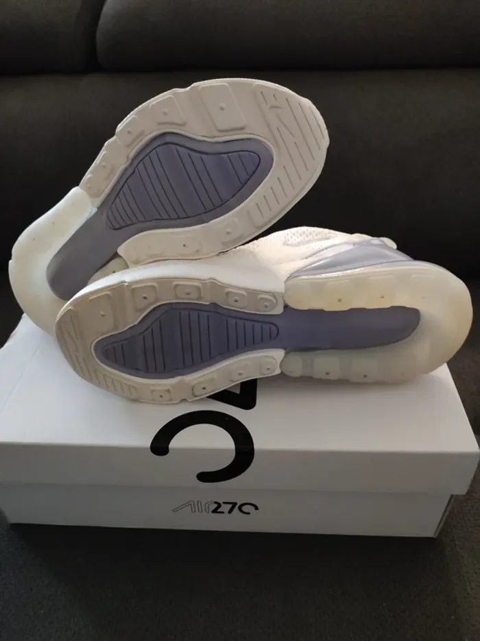 👟 Baskets Femme / enfant Nike Air 270 – Neuves & Inédites 👟 - photo numéro 5