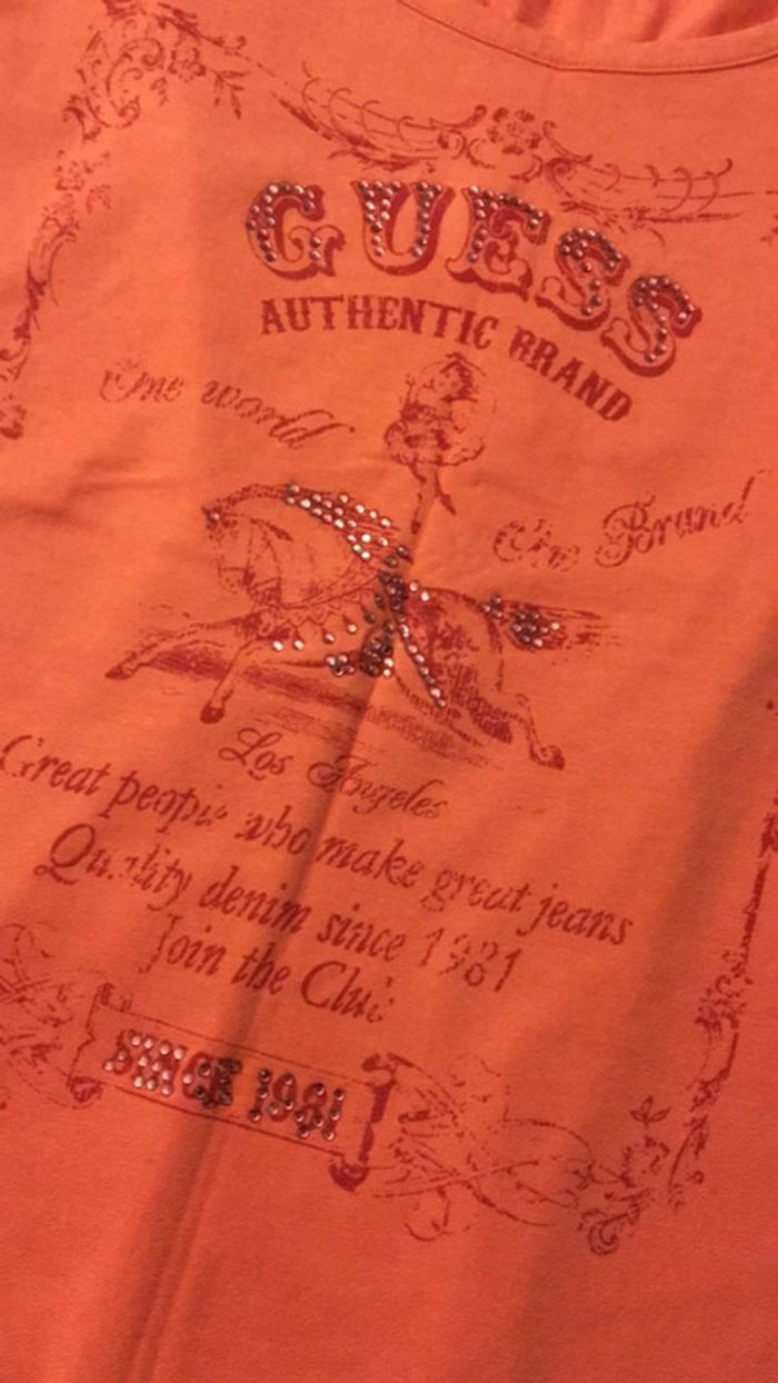 T-shirt Guess - corail à strass - Taille S - photo numéro 3