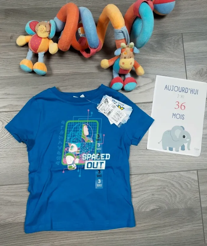 T shirt bleu buzz l'éclair garçon 3 ans Disney Toy Story neuf Disney Kiabi