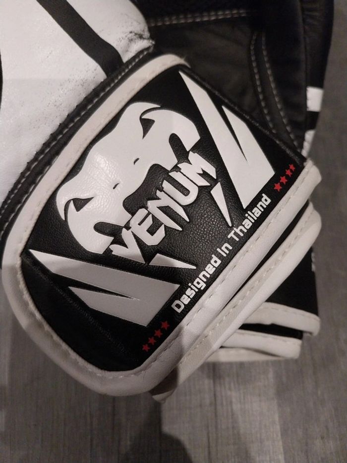 Paire de gants venum 4 OZ - photo numéro 3