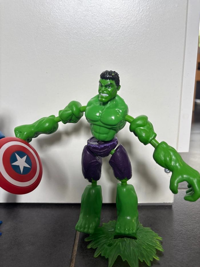 Lot 2 figurines Marvel - photo numéro 3