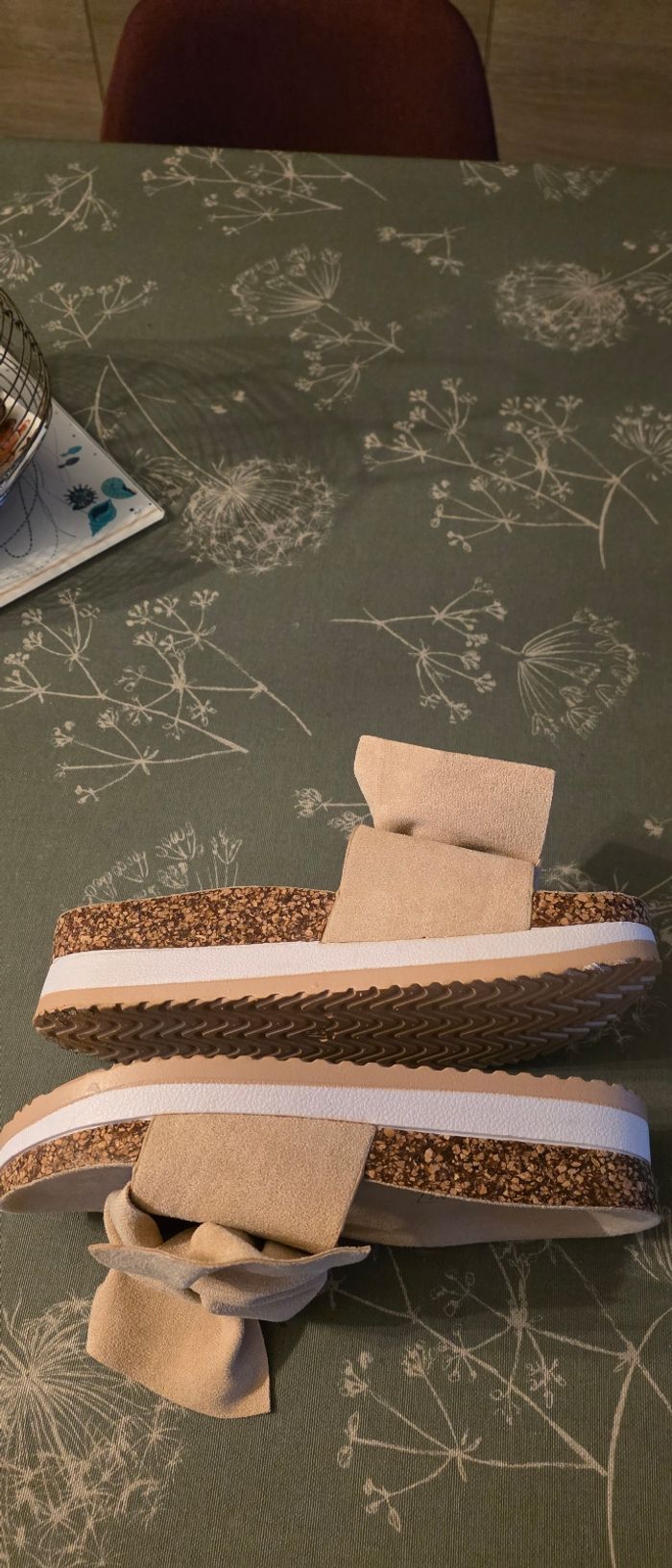 Claquettes femme 9 - photo numéro 4