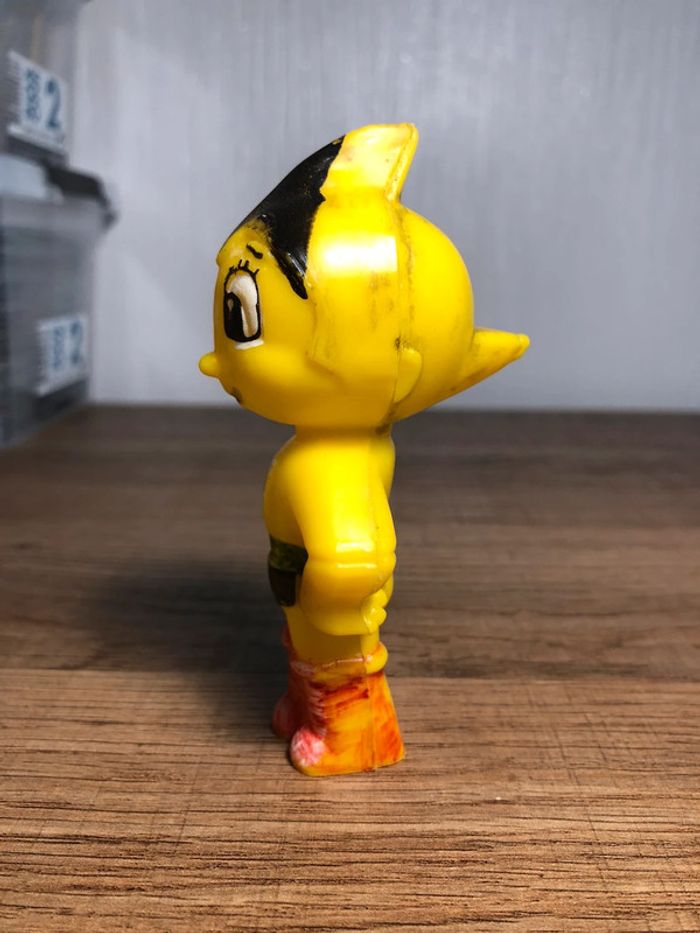 Astro boy vintage bootleg boîte a bonbon candy box 9Cm - photo numéro 4