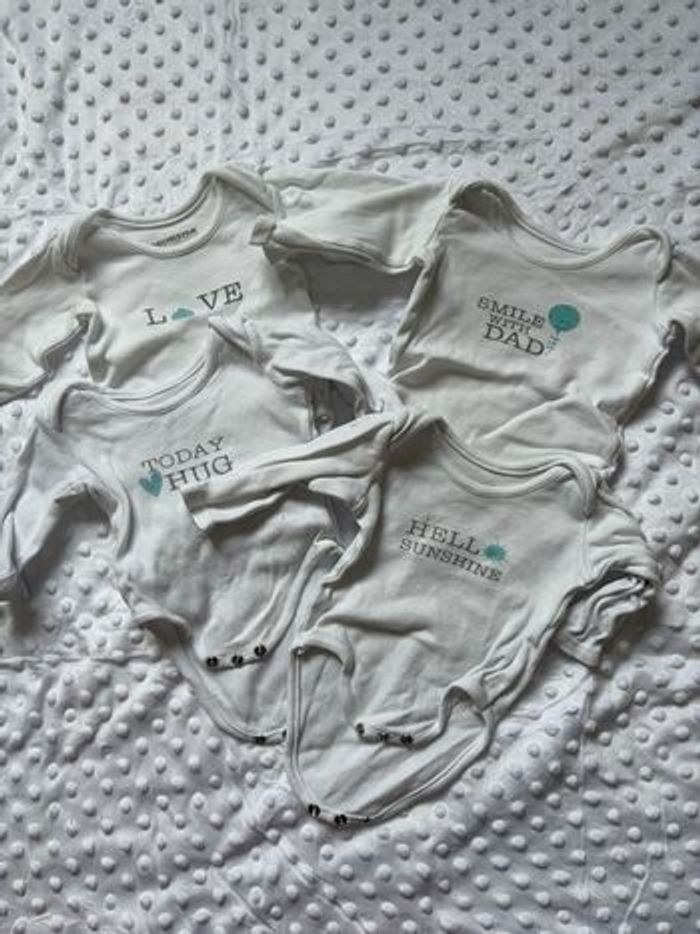 Lot de vêtements bébé un mois - photo numéro 4