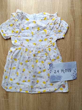 Robe 24mois marque Carrément beau