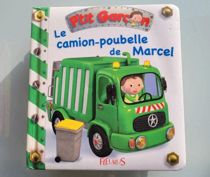 6 Livres P'tit Garçon : tomes 1, 2, 3, 6, 9 et 12 - photo numéro 6