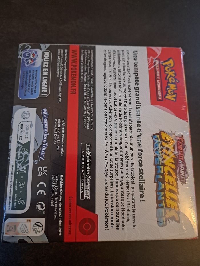 Display Pokémon Étincelles Déferlantes
Boîte neuve, 36 boosters 100% scellés ✨ - photo numéro 4