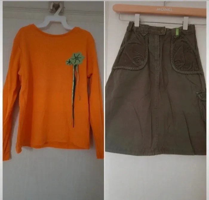 Jolie ensemble haut à manche longue orange et jupe kaki fille okaïdi 6 ans