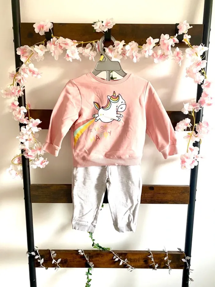 Ensemble jogging chaud Licorne Tex taille 18 mois excellent état