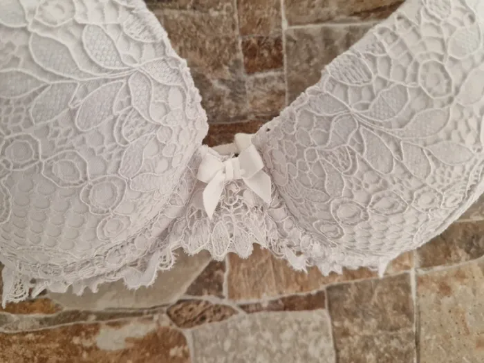 1 soutien-gorge blanc taille 85 B marque ETAM - photo numéro 4
