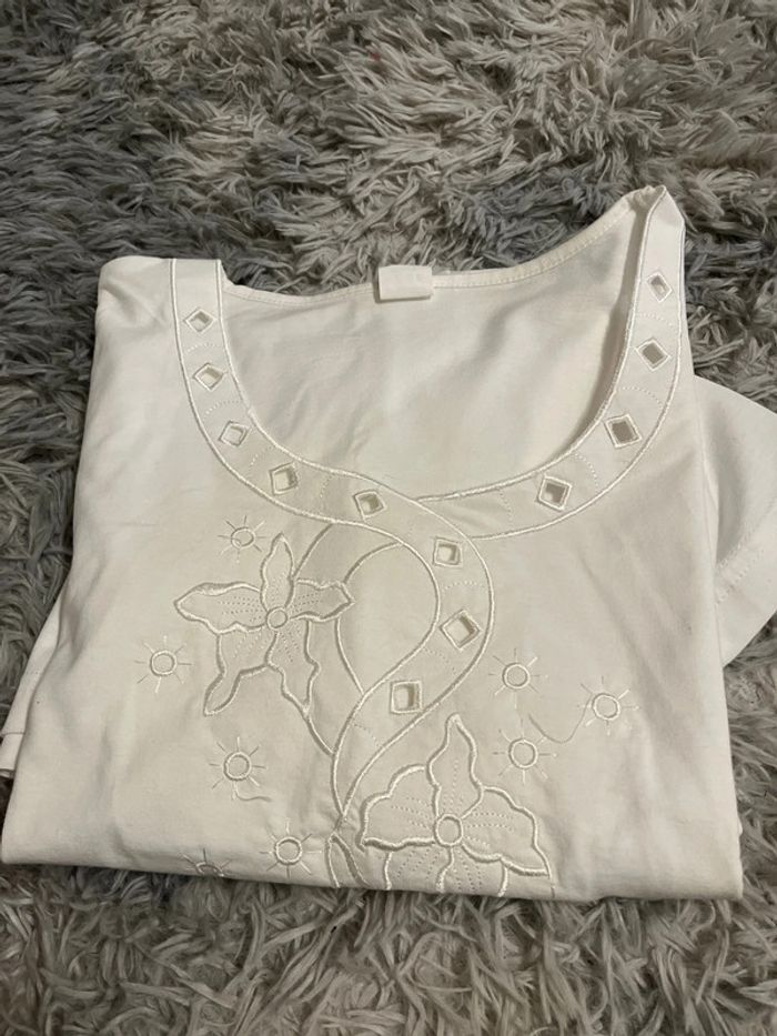 TEE shirt blanc