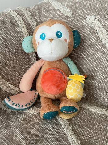 Peluche doudou d’éveil 35cm Kaloo singe beige et bleu parfait état